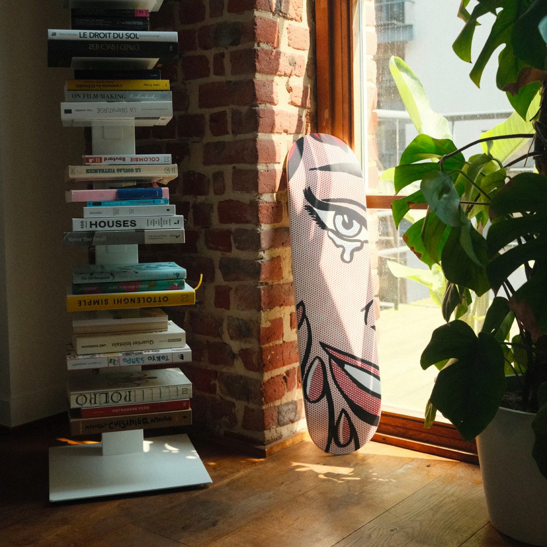 "Happy tears" skate decks by Roy Lichtenstein and THE SKATEROOM in a design apartment